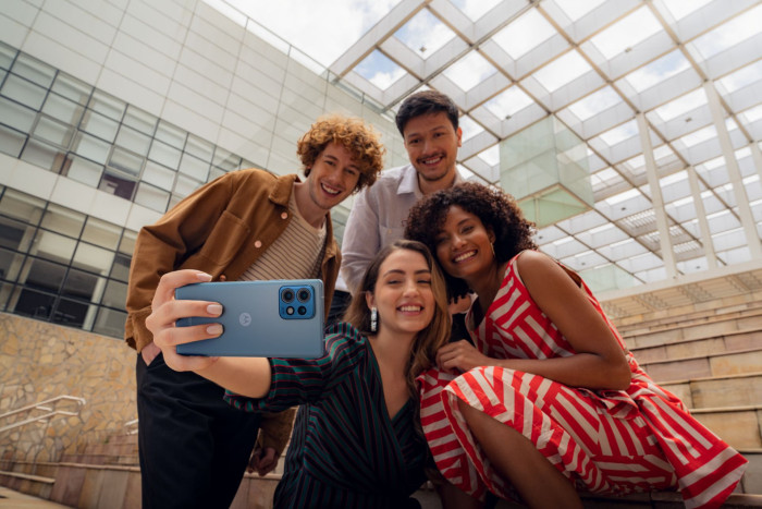 Das Motorola Edge 40 Pro hat eine Frontkamera mit 60 Megapixeln. (Bild: Motorola)